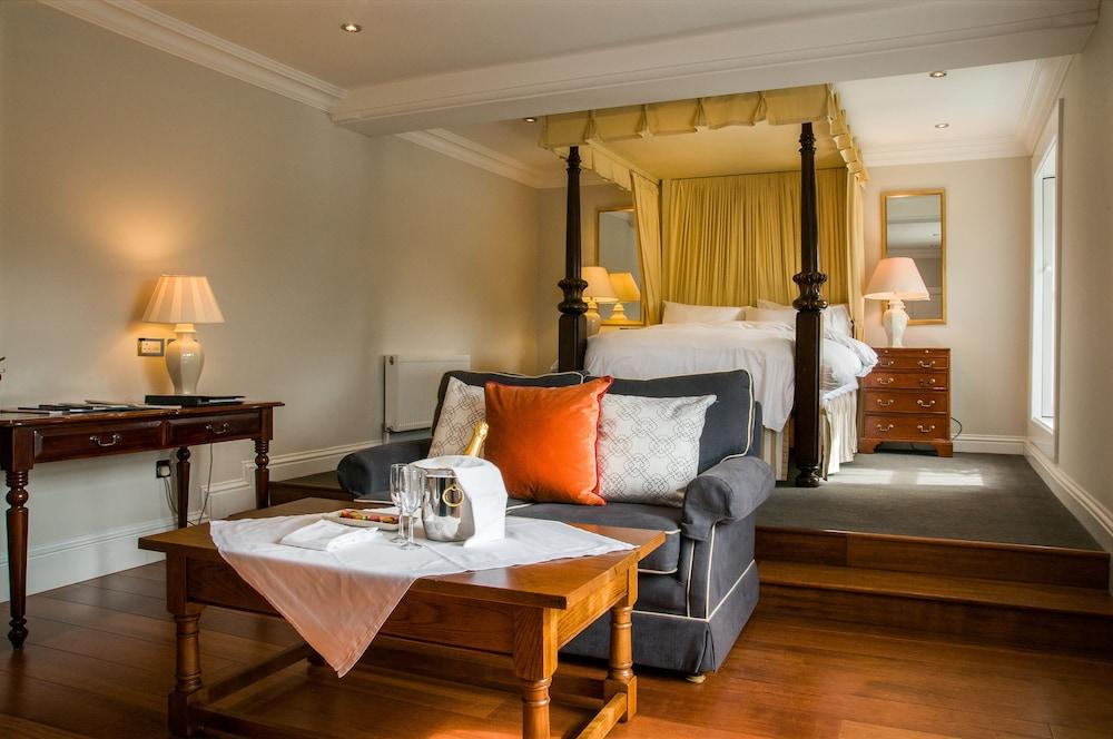 The Dunraven, Adare 호텔 외부 사진